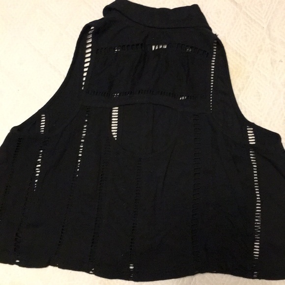 Free People Cut-Out Collared Crop Tank - Picture 3 of 6